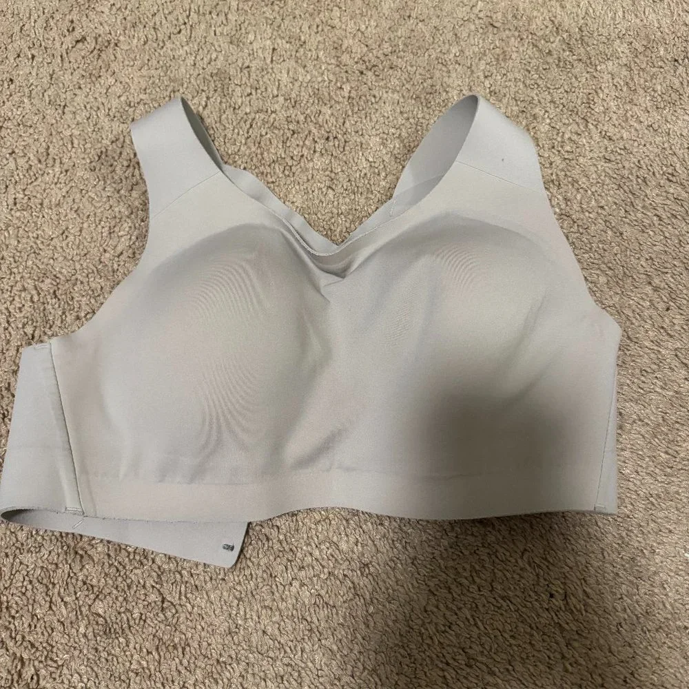 Lululemon Enlite bra 34D high impact - Picture 2 of 5